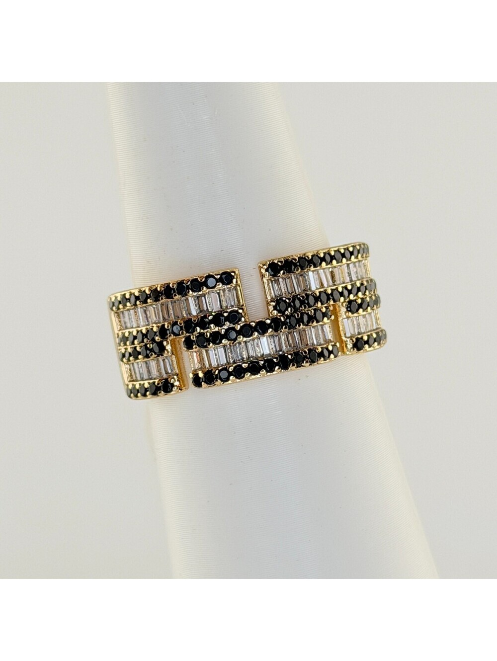 Bomb Party Ring Sz 10 "Sun-Kissed Glows" BOG Cz & Black Onyx.on Gold